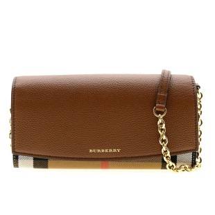 Burberry Henley Wallet On Chain