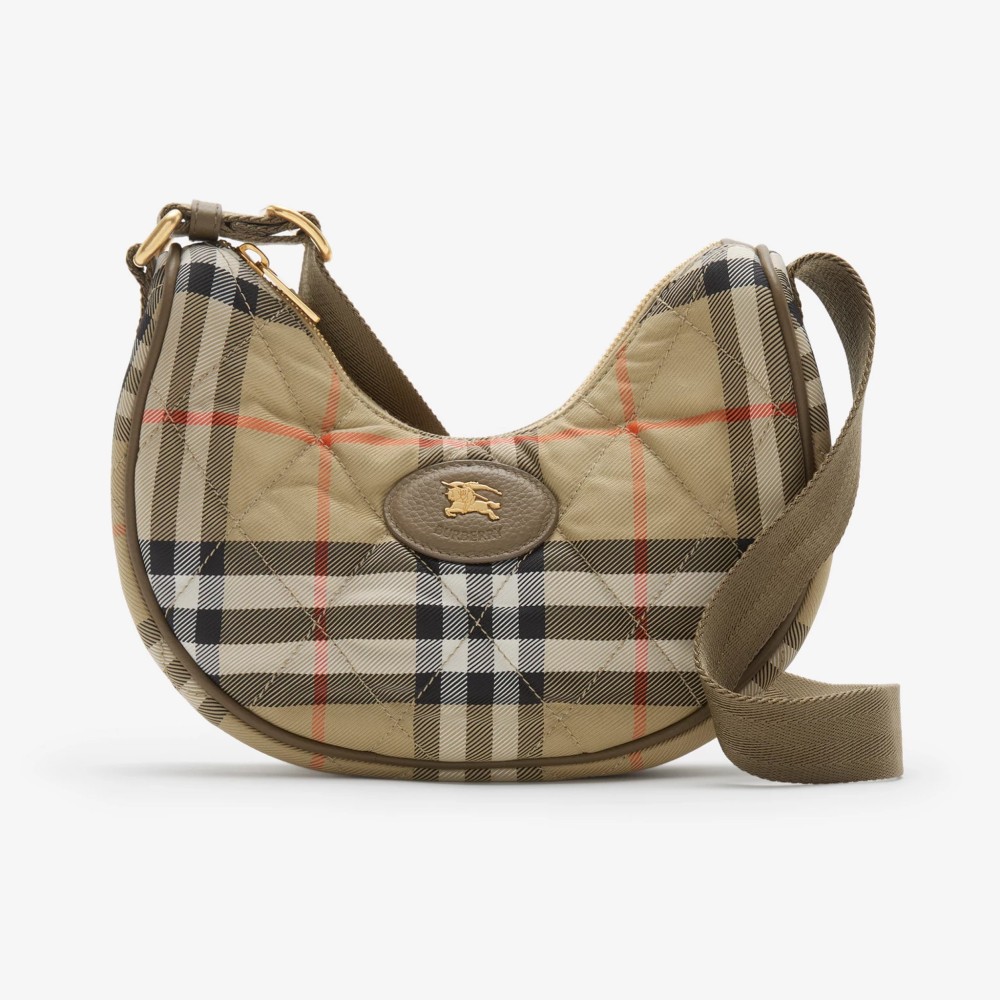 Burberry Buckle Medium