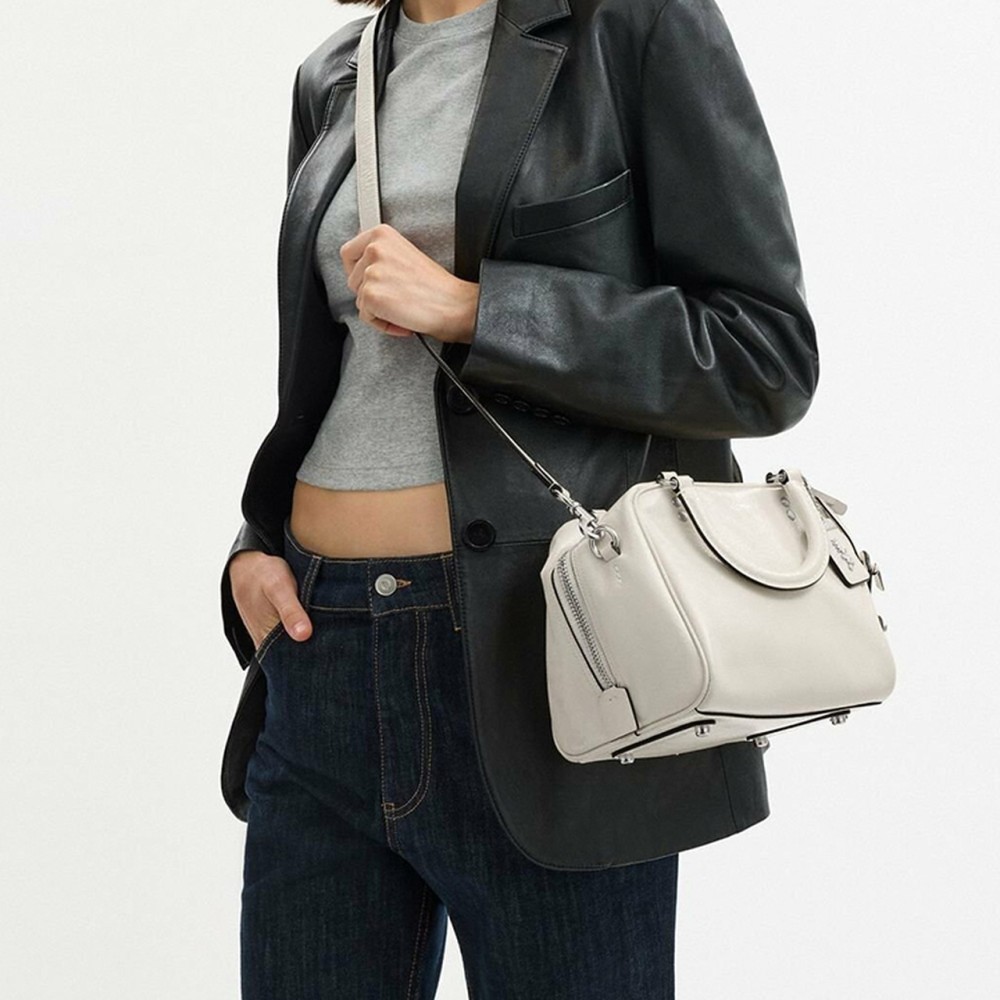 Rogue Leather Toast Bag Shoulder Bag Crossbody Bag Handbag Trumpets Women S White