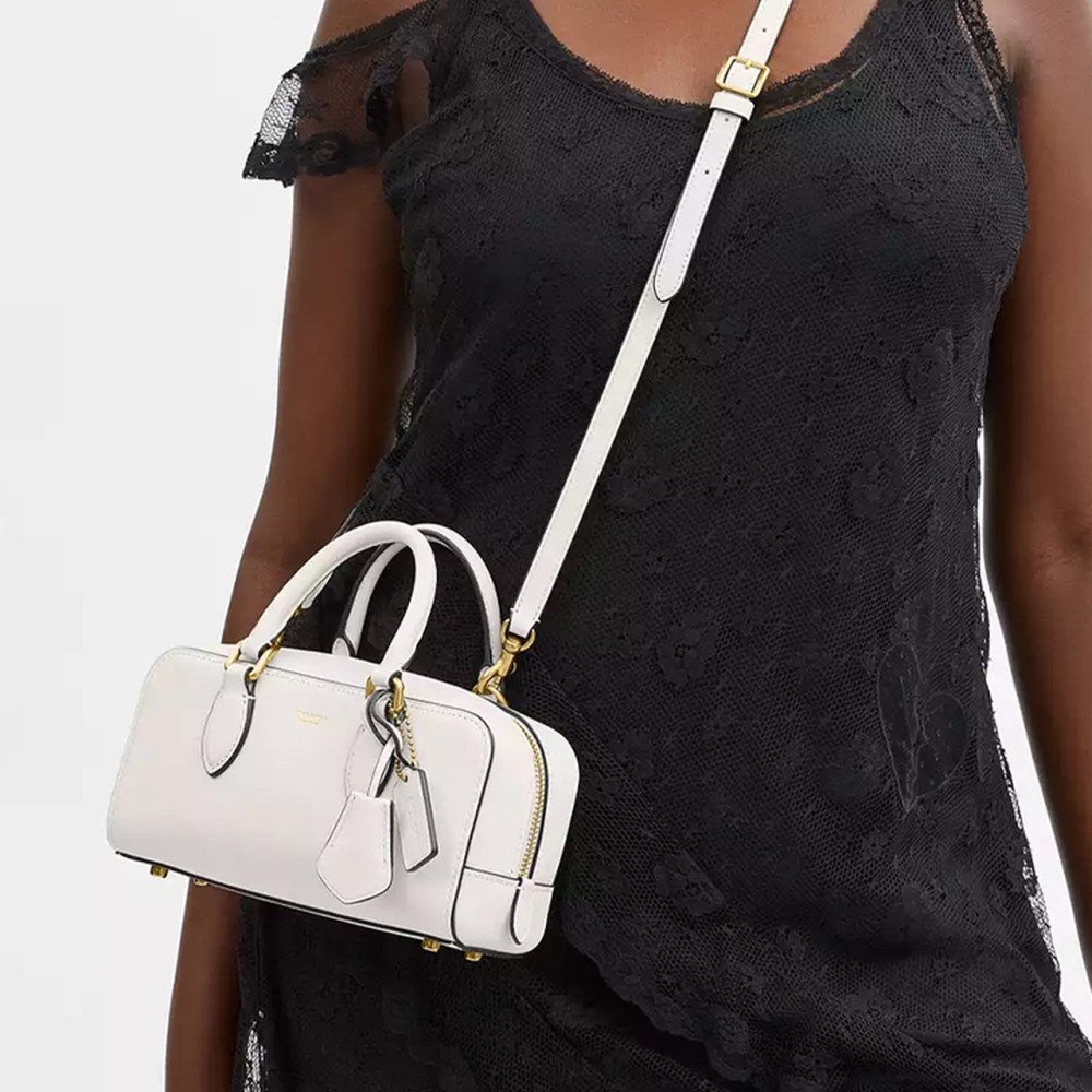 Bowery Glove Tanned Leather Shoulder Bag Crossbody Bag Handbag Medium Women S Chalk