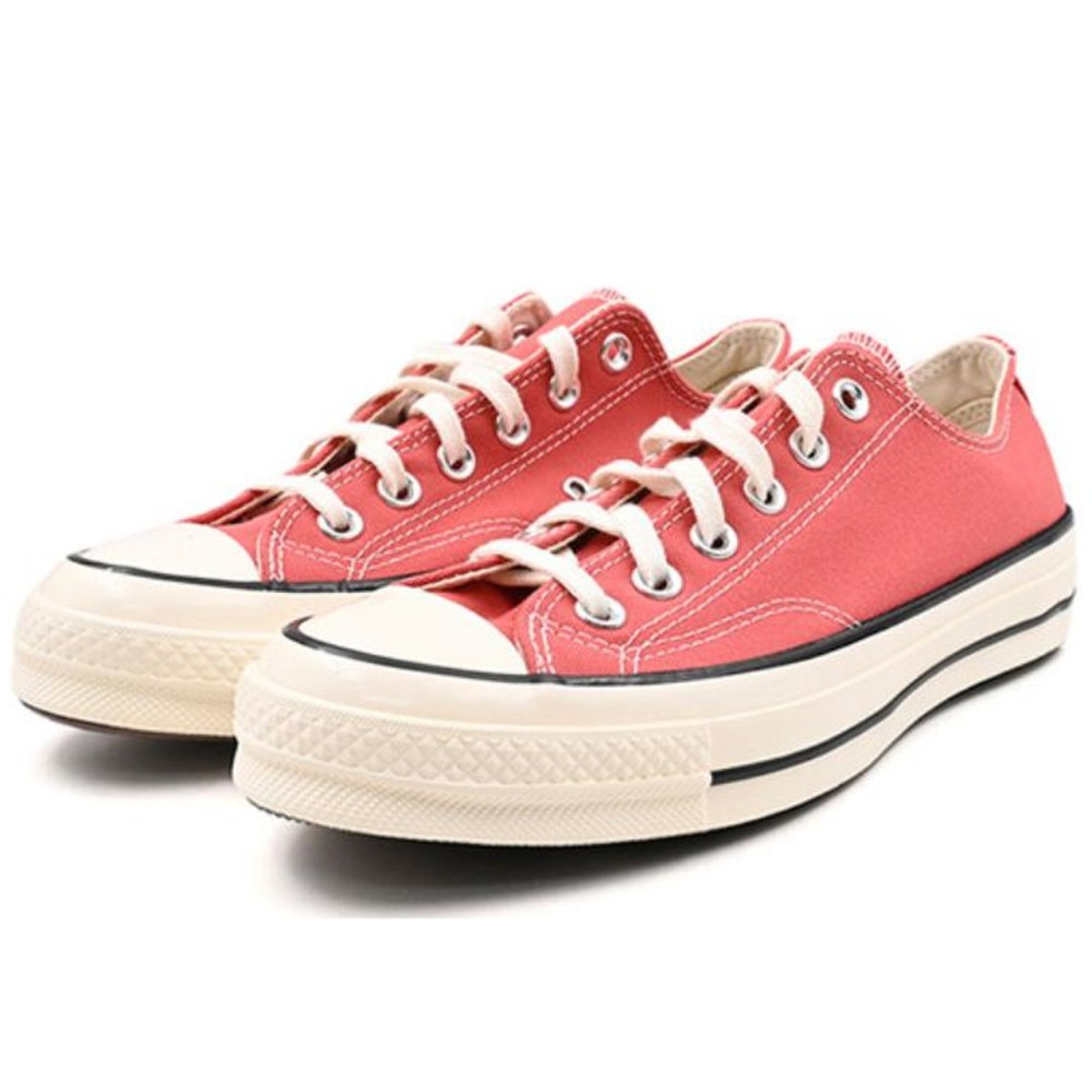 Chuck 70 Low Rhubarb Pie