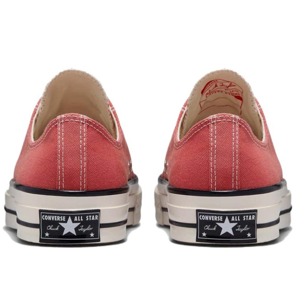 Chuck 70 Low Rhubarb Pie