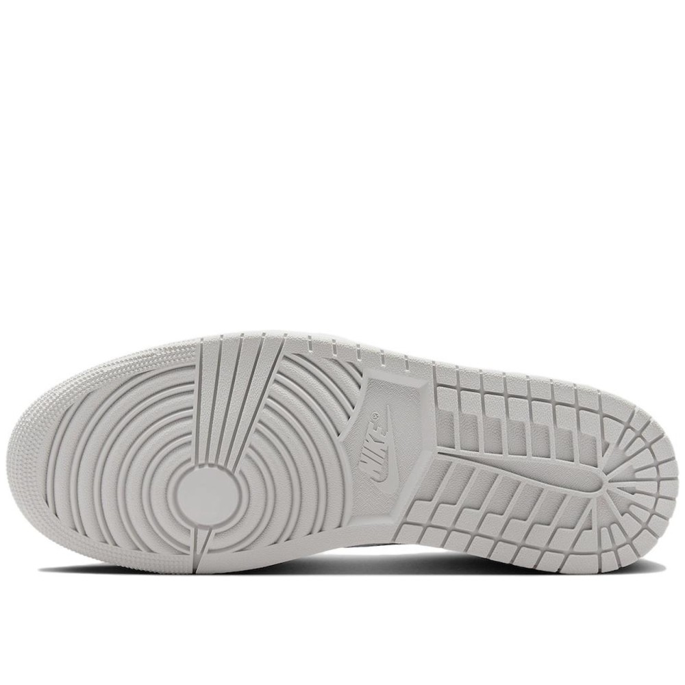 Air Jordan 1 Low OG Metallic Silver