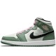 Air Jordan 1 Mid SE Dutch Green