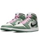 Air Jordan 1 Mid SE Dutch Green