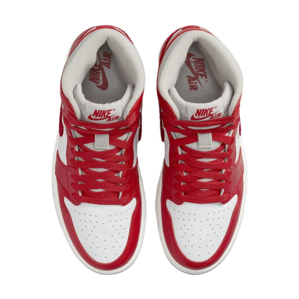 Air Jordan 1 High OG Varsity Red