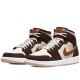 Air Jordan 1 Mid SE Cream Dark Chocolate