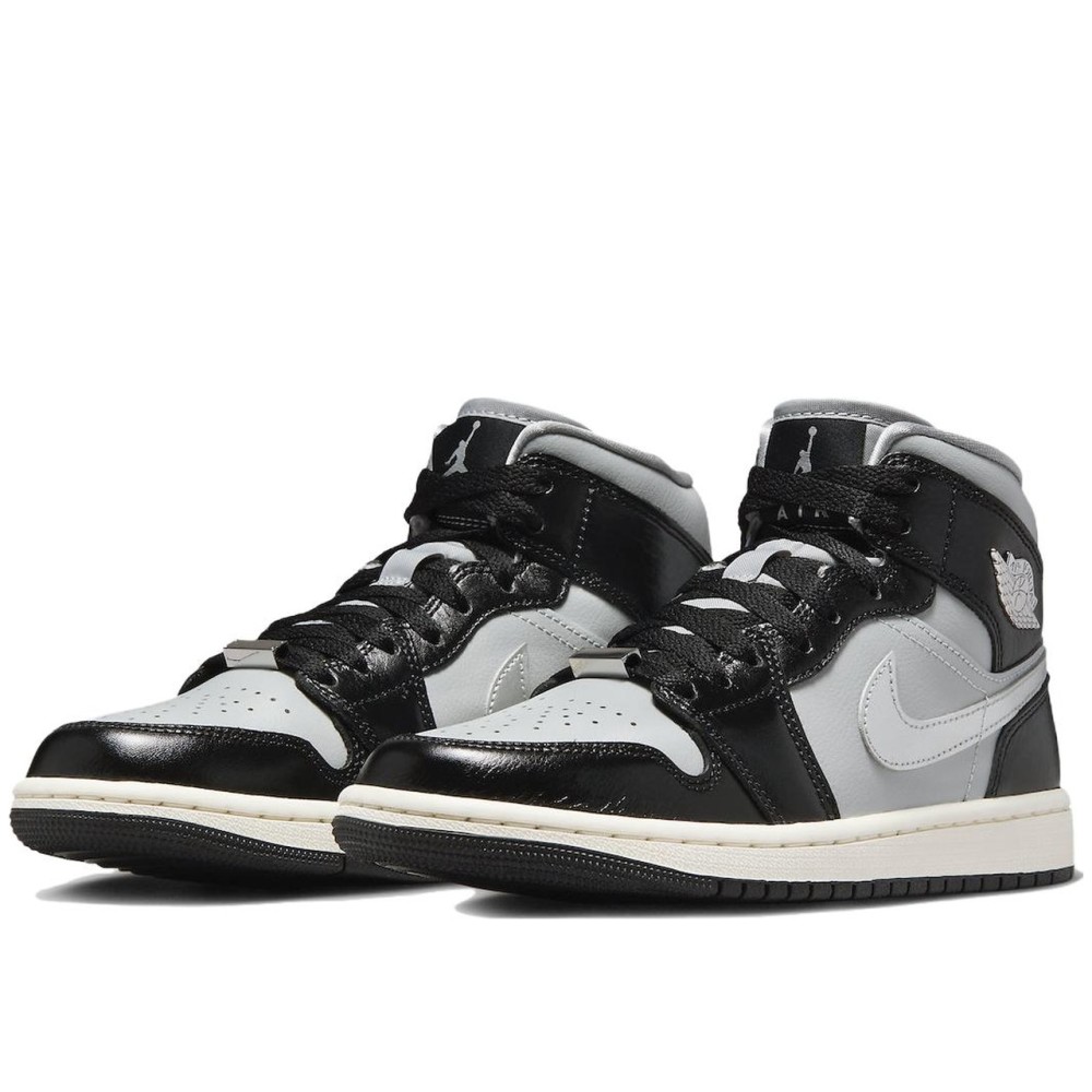 Air Jordan 1 Black Chrome