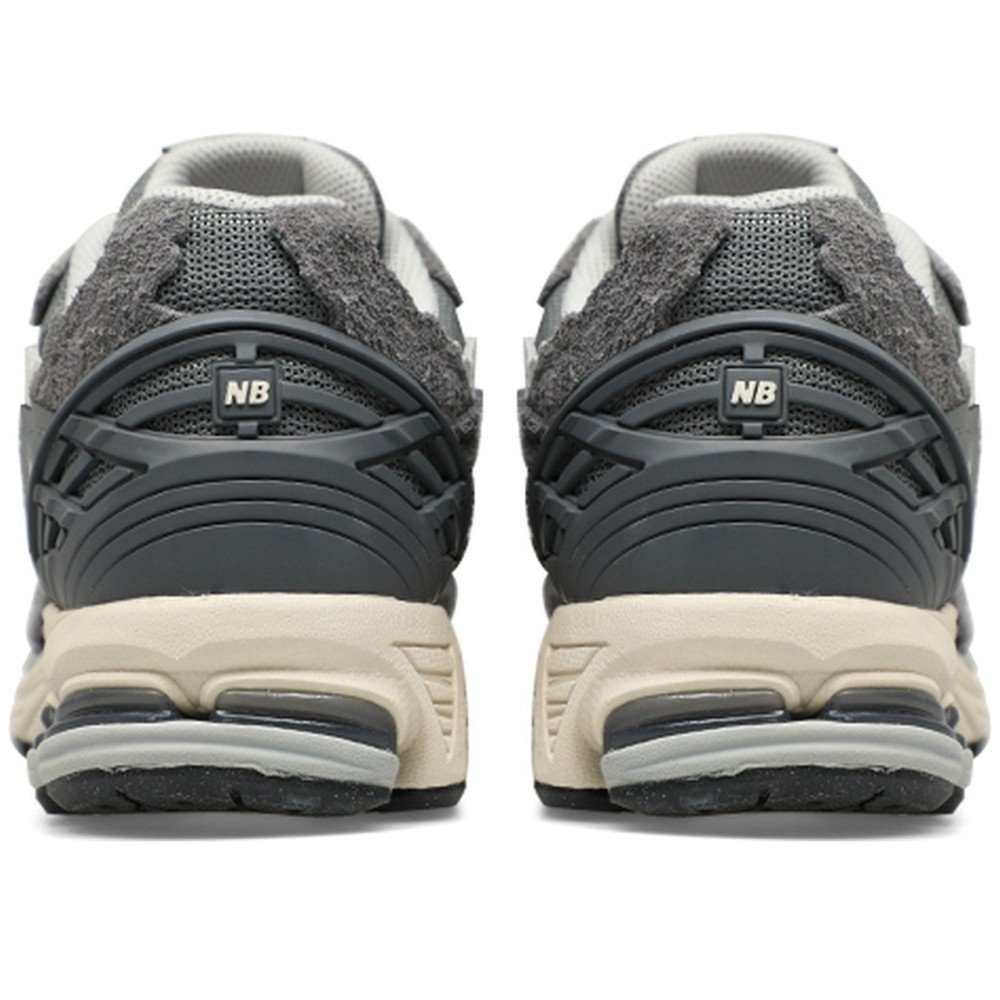 1906r Protection Pack Grey Sneakers