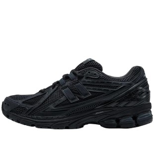 1906r Comme Des Garcons Homme Black