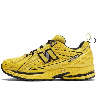 Ganni x 1906r Blazing Yellow
