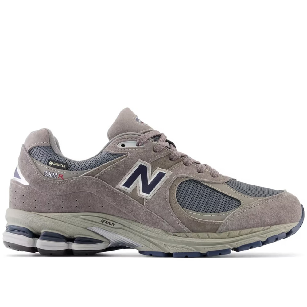 2002R Gore-Tex Castlerock