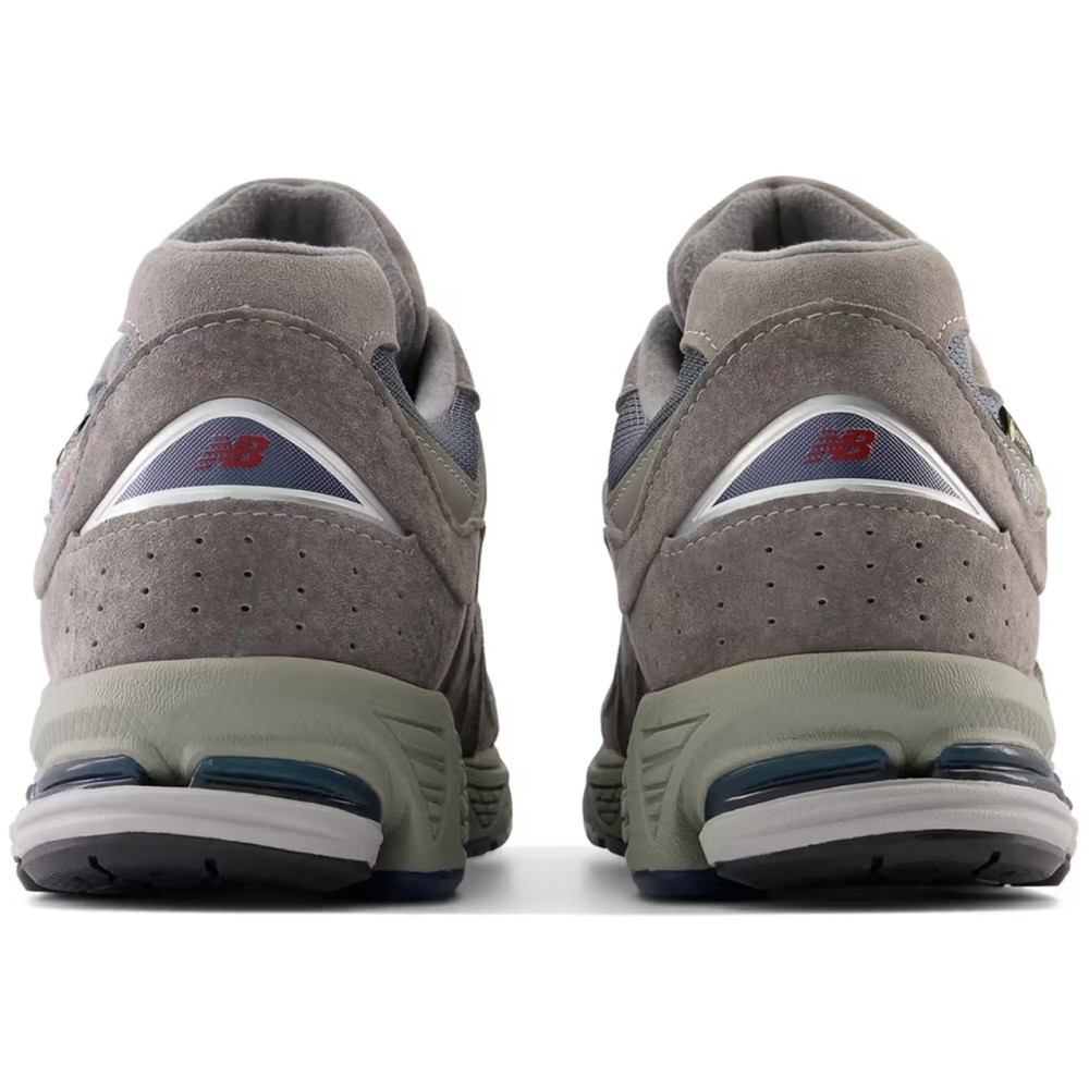 2002R Gore-Tex Castlerock