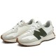 327 Moonbeam Oak Leaf Green