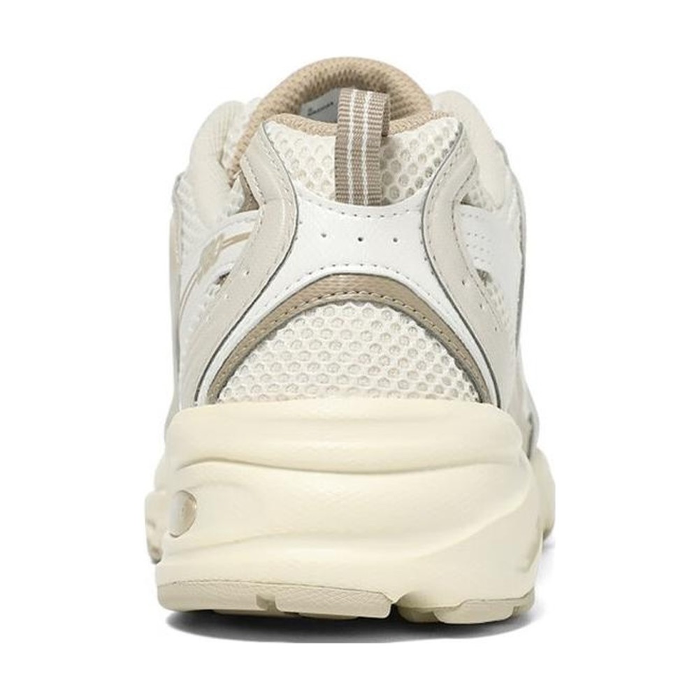 Logo Patch Low Sneakers