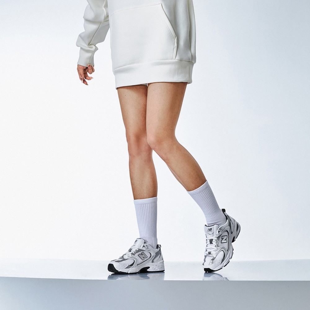 530 White Metallic Silver