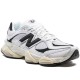 9060 White/Black