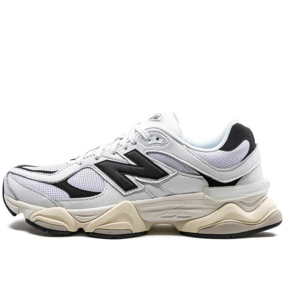 9060 White/Black
