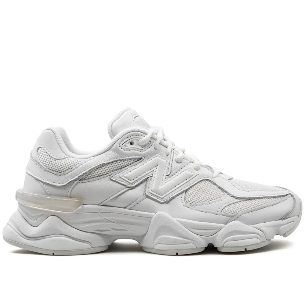 9060 Triple White