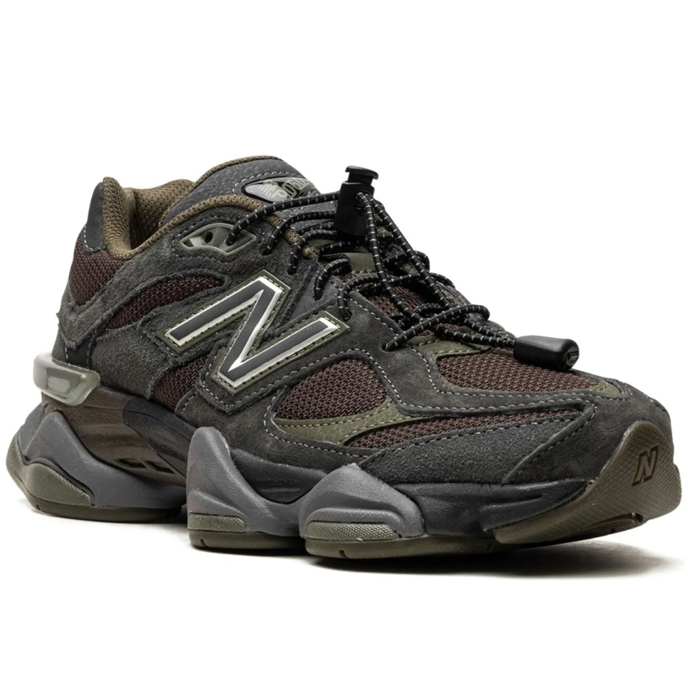 9060 Blacktop/Dark Moss/Black