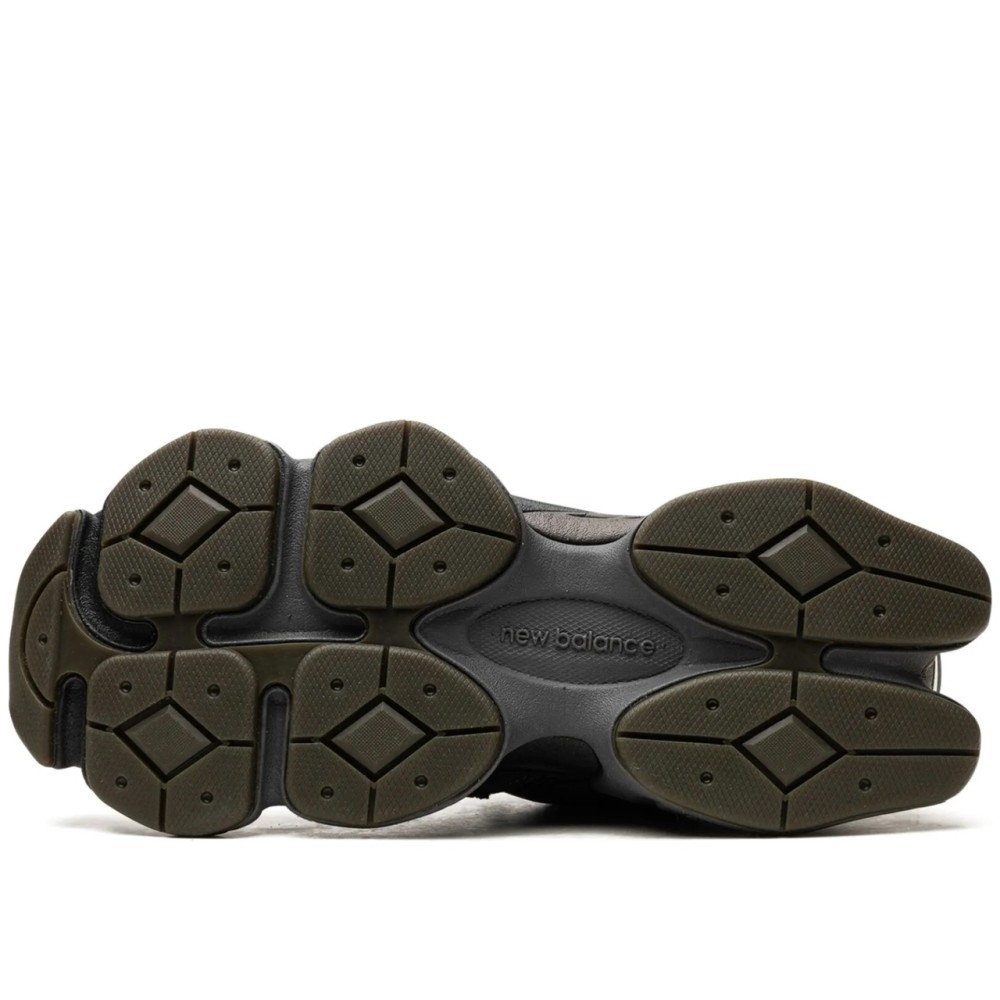 9060 Blacktop/Dark Moss/Black