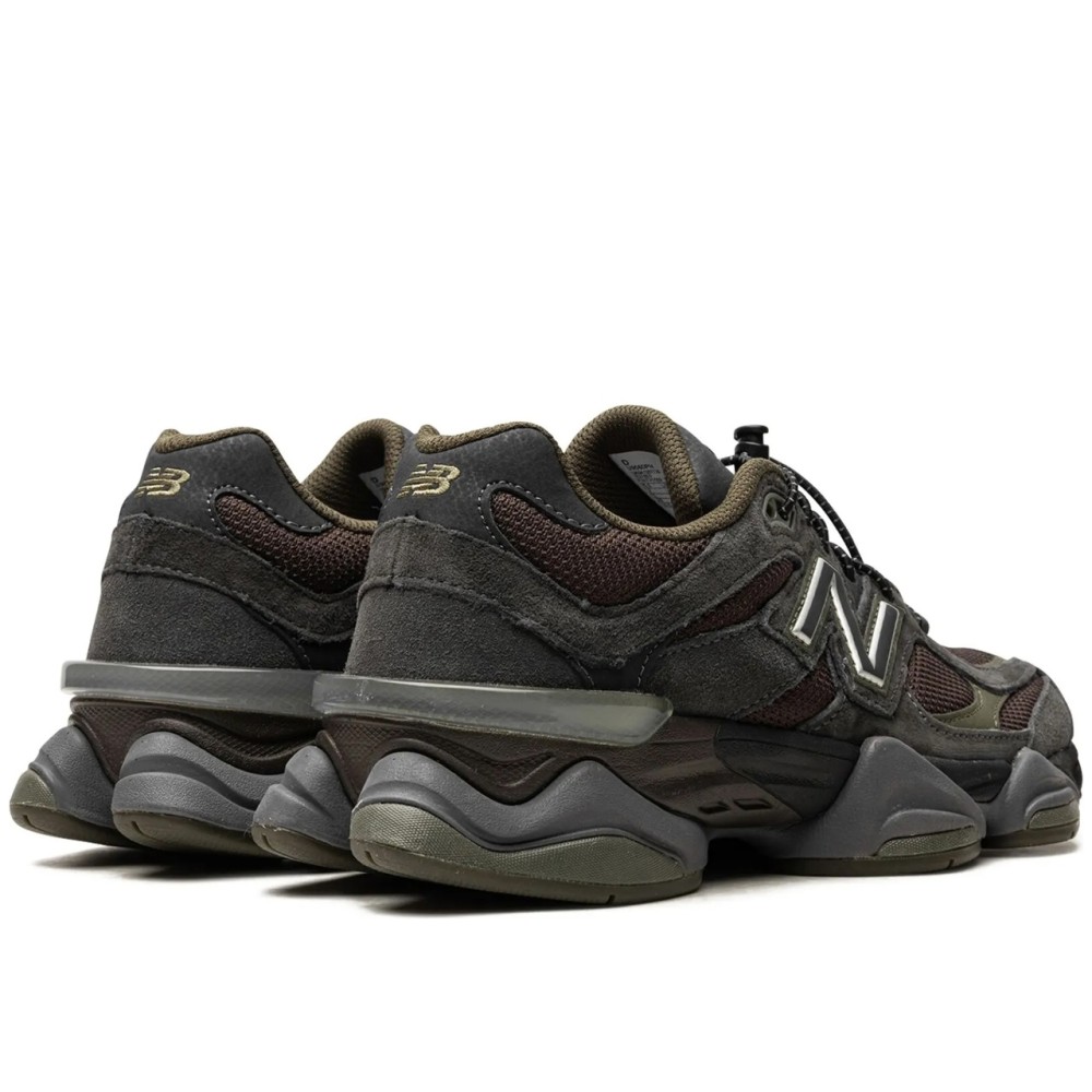 9060 Blacktop/Dark Moss/Black