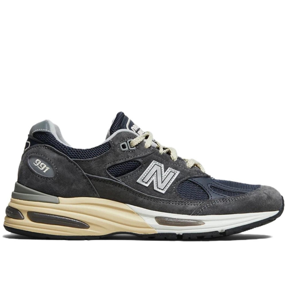 991v2 Made In England Dark Gull Grey