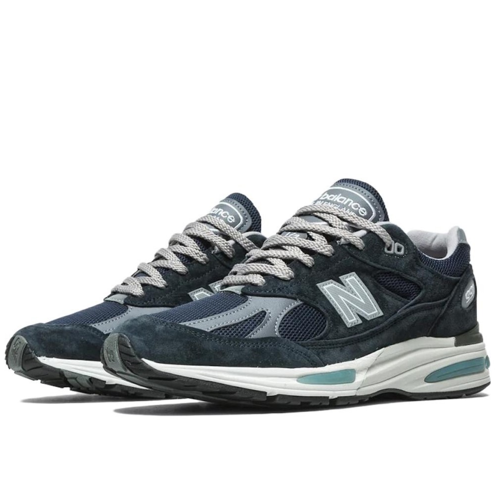 991v2 Made In England Dark Navy