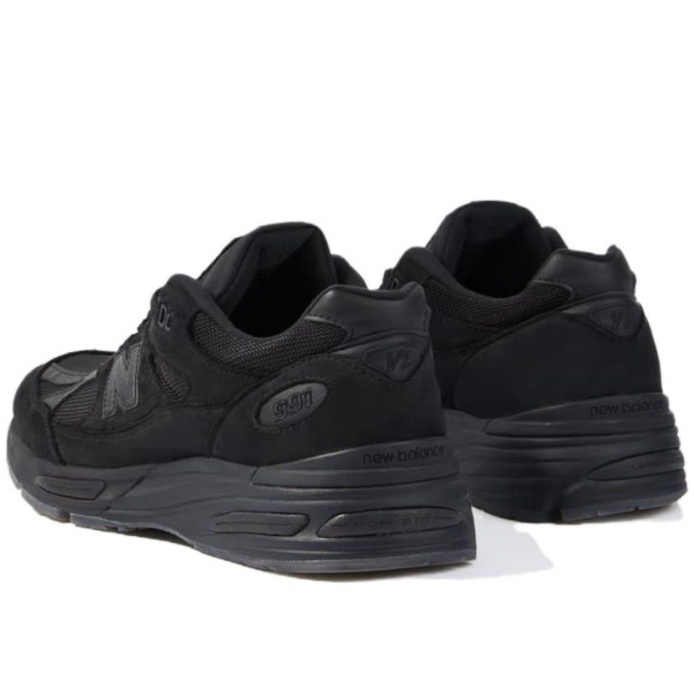 Stone Island X 991v2 Made In England Ghost Pack Black