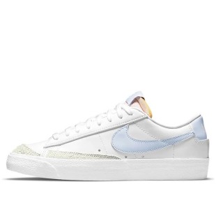 Blazer Low Ghost Women