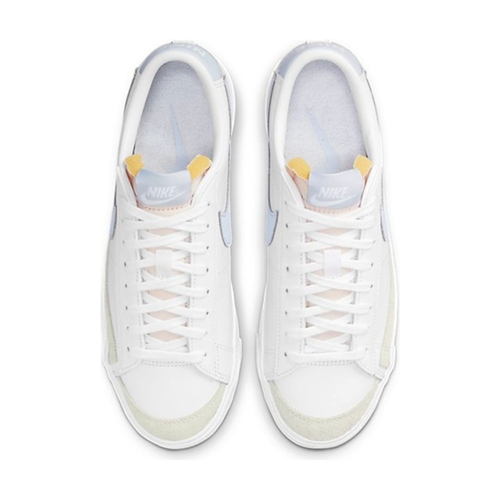 Blazer Low Ghost Women