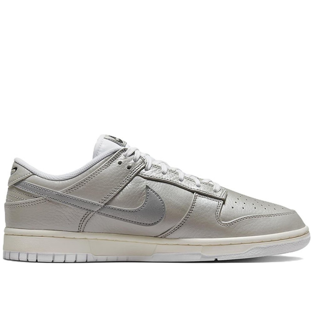 Dunk Low Metallic Silver