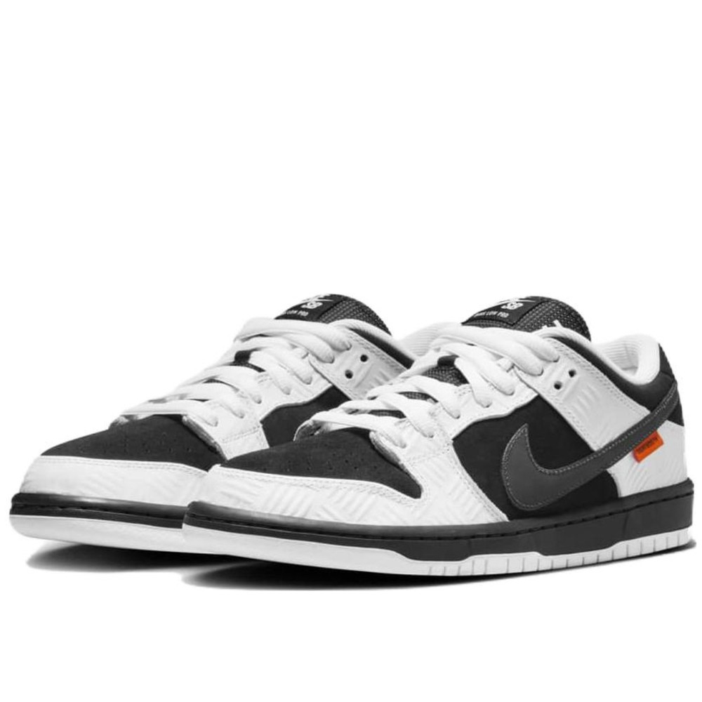 Dunk Low Sb Tightbooth