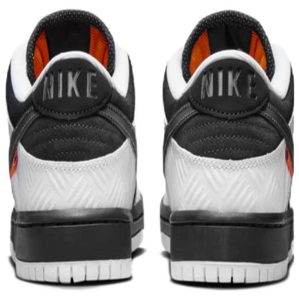 Dunk Low Sb Tightbooth
