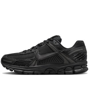 Zoom Vomero 5 Triple Black