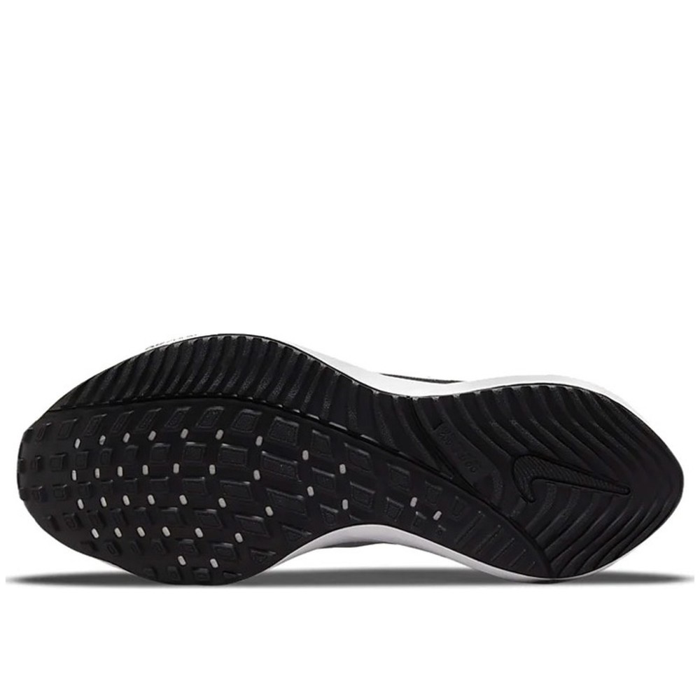 Air Zoom Vomero 16 Black White