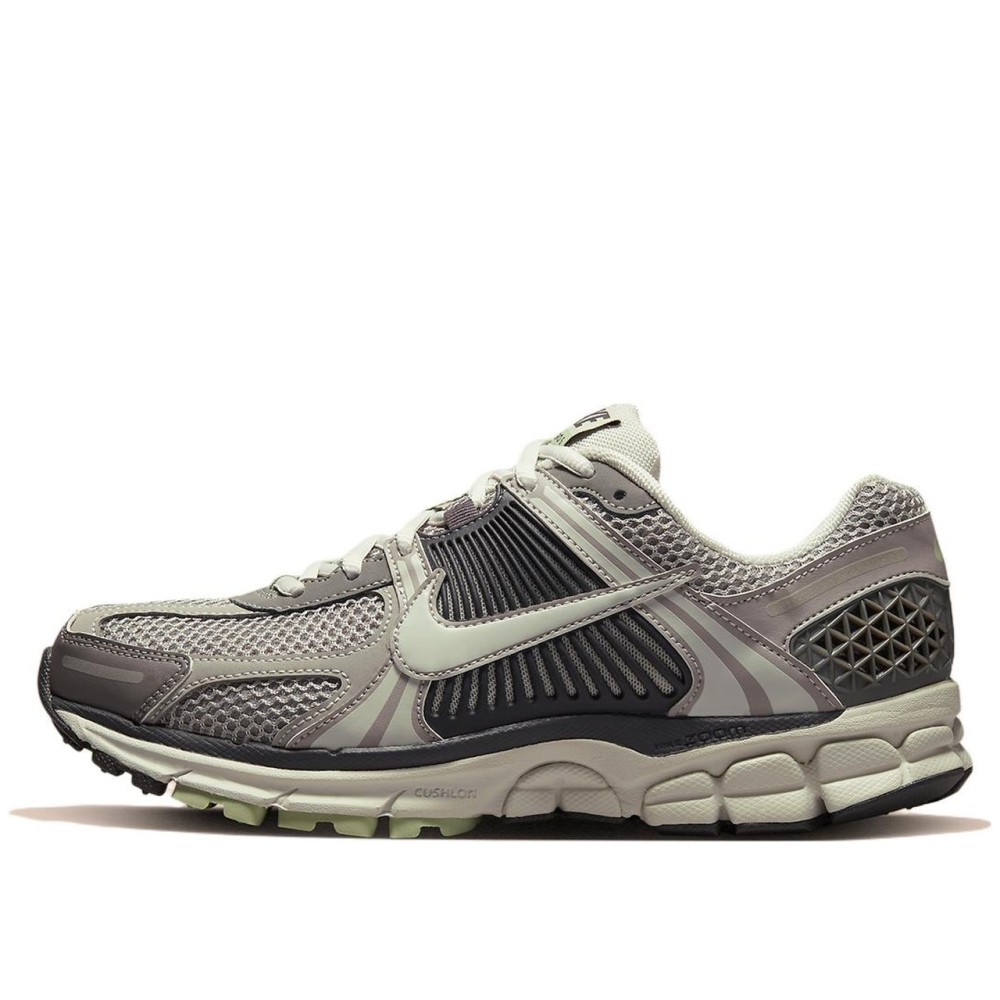 Air Zoom Vomero 5 Cobblestone Women