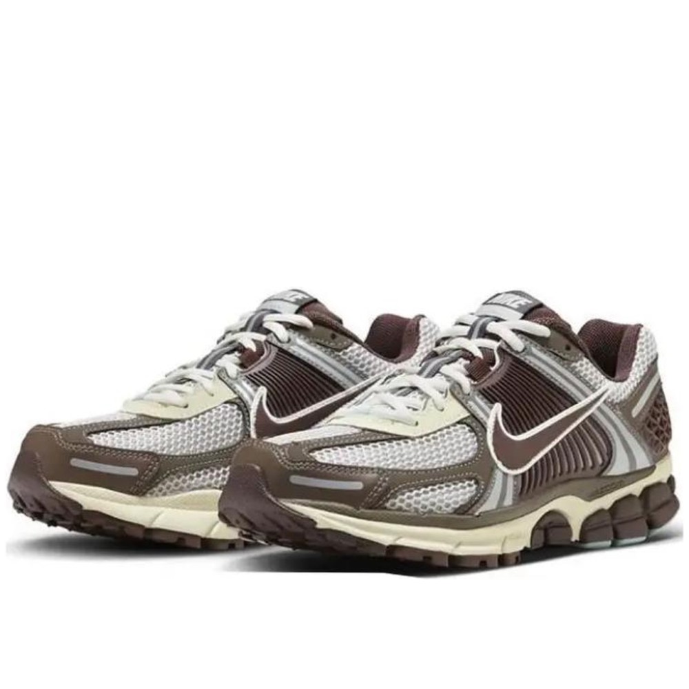 Air Zoom Vomero 5 Earth Fossil Brown Women
