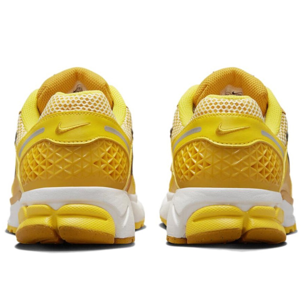 Air Zoom Vomero 5 Varsity Maize