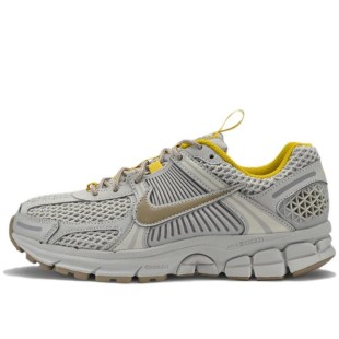 Air Zoom Vomero 5 Light Bone Women