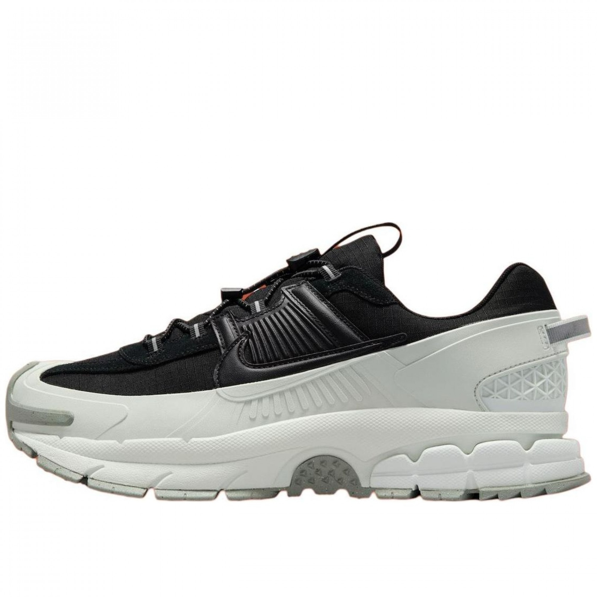 Zoom Vomero 5 Roam Black Light Silver