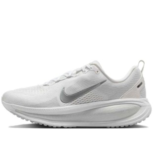 Vomero 18 White Photon Dust Summit White Metallic Silver Women