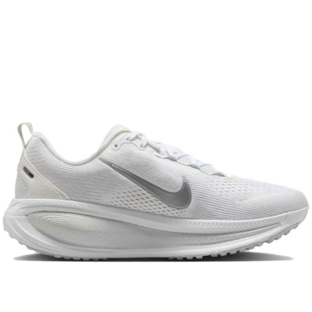 Vomero 18 White Photon Dust Summit White Metallic Silver Women