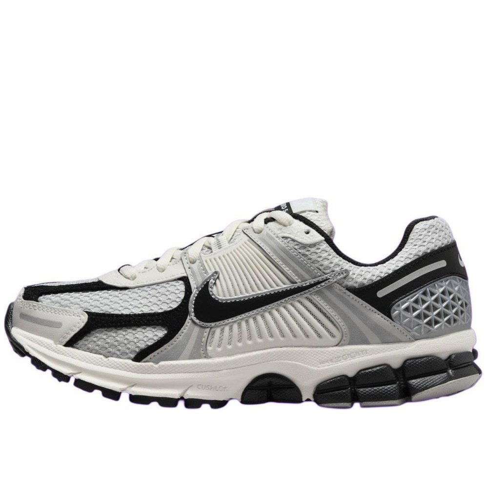 Zoom Vomero 5 Photon Dust Black Women