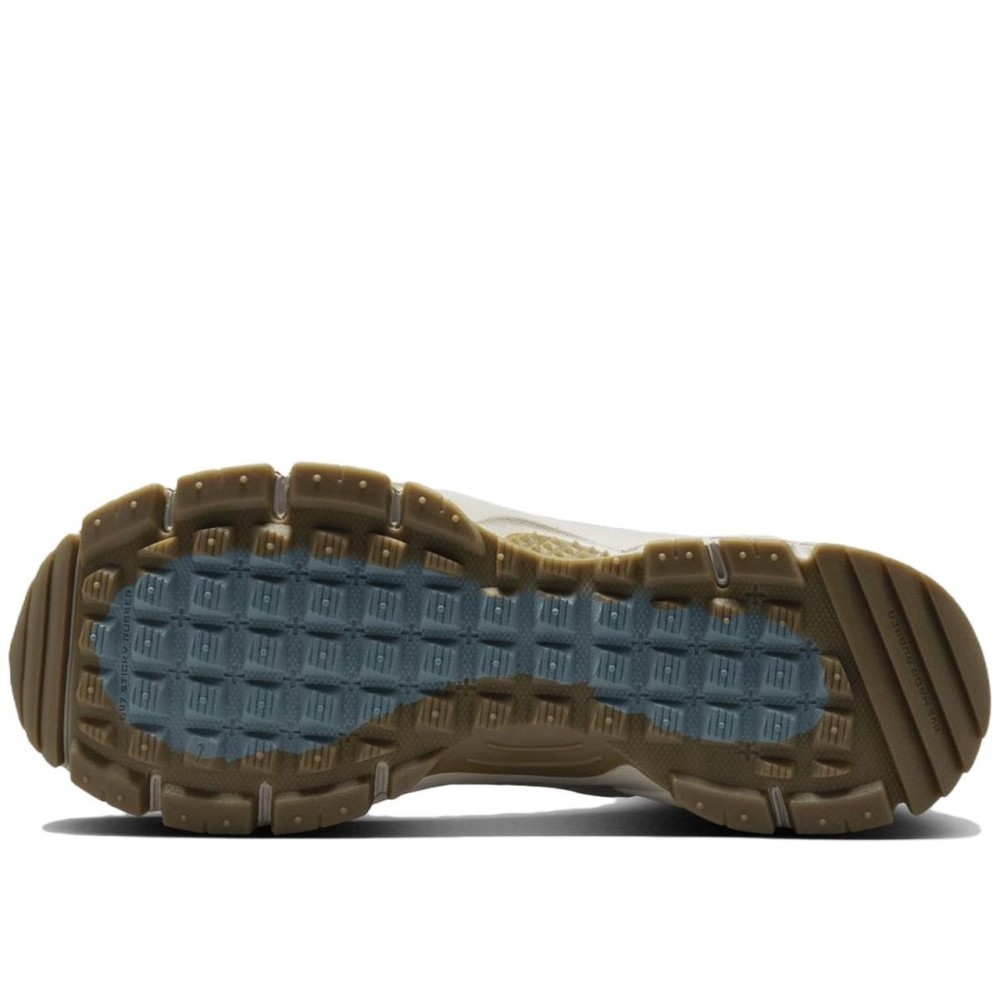 Zoom Vomero Roam College Grey White Gum