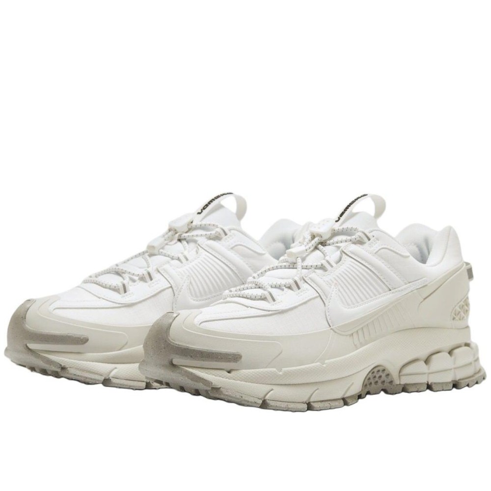 Zoom Vomero Roam Summit White Light Bone Light Iron Ore