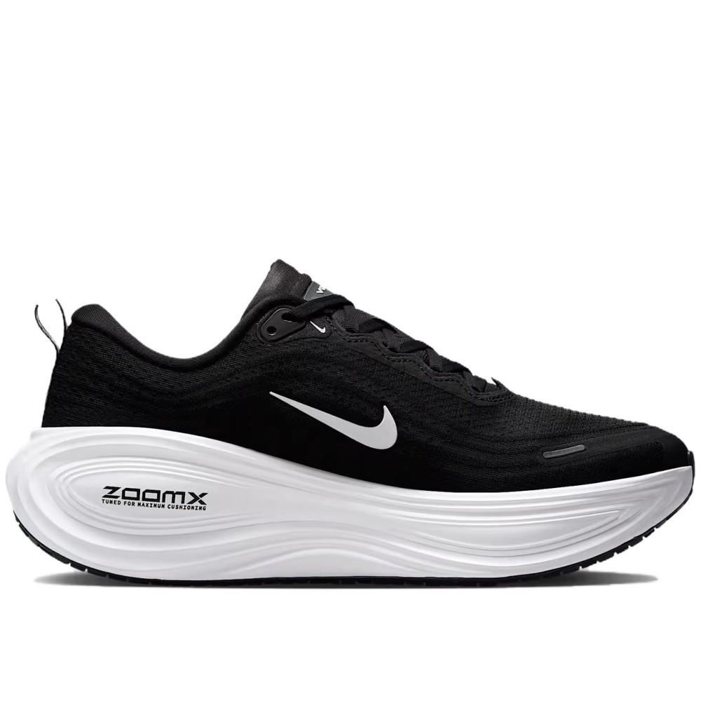 Vomero Plus Black White