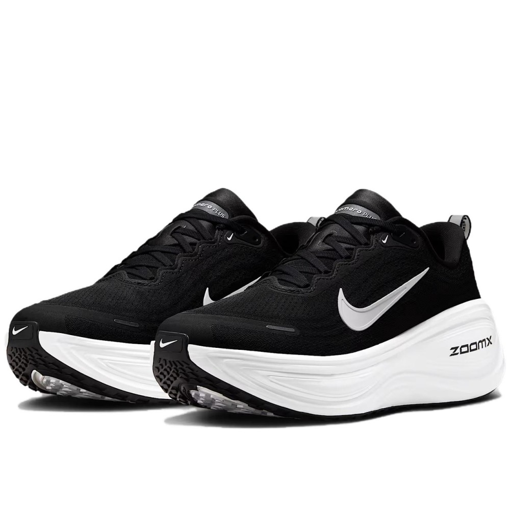 Vomero Plus Black White