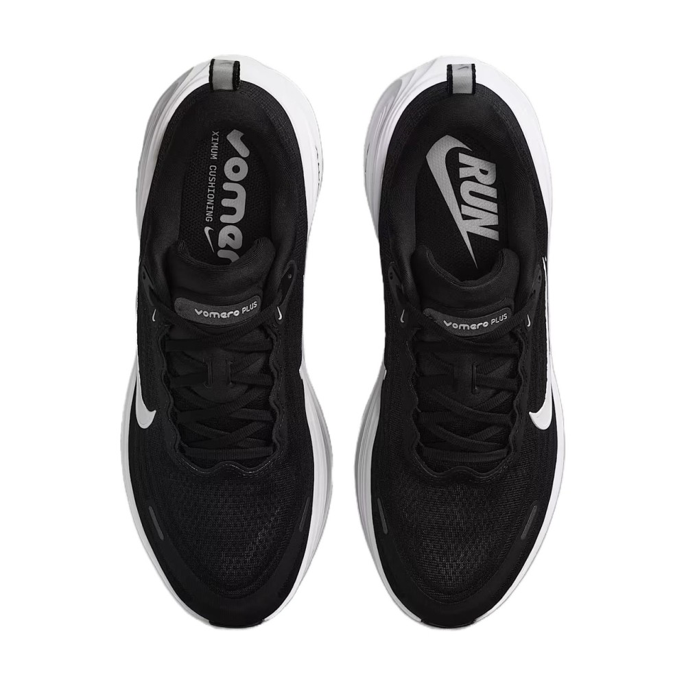 Vomero Plus Black White