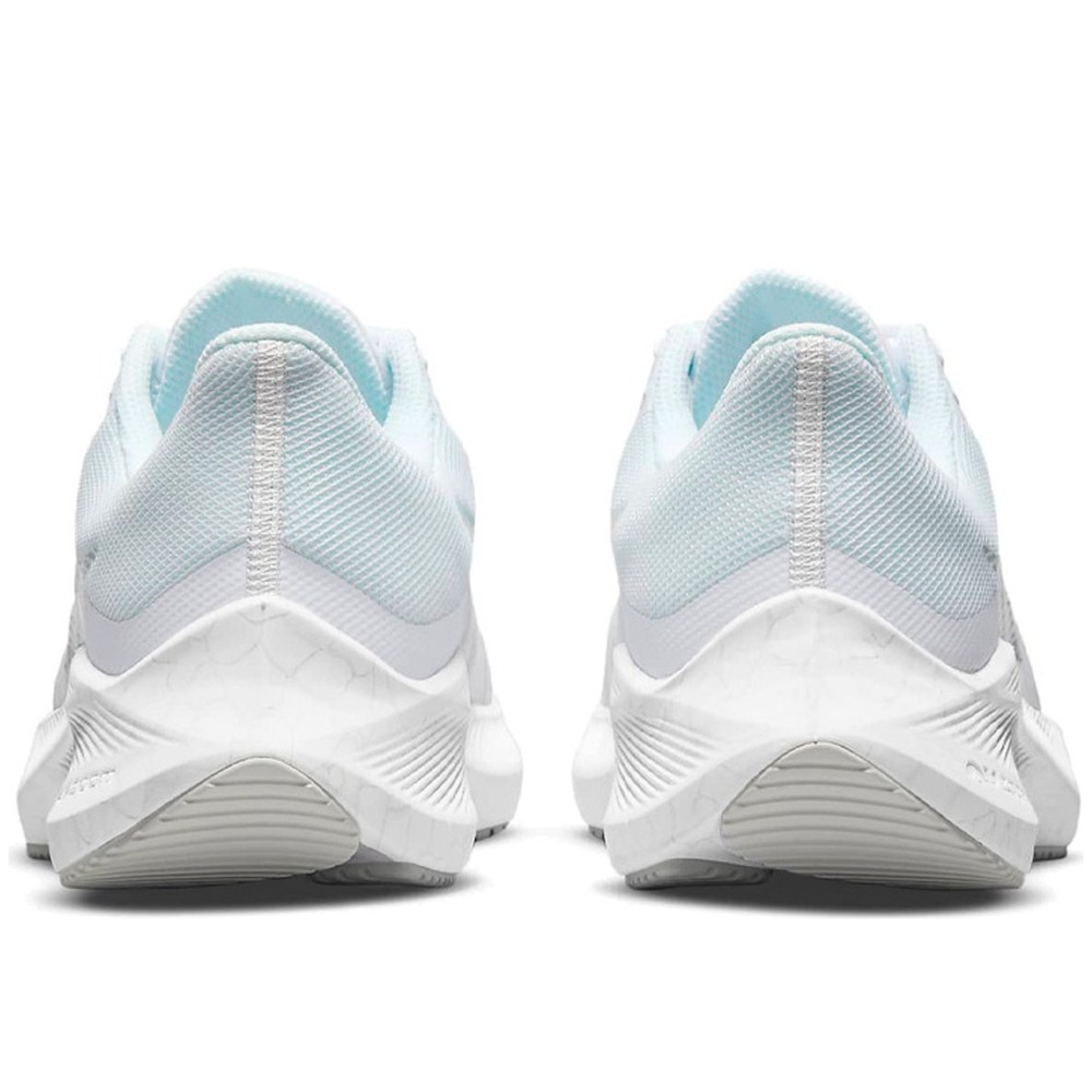 Zoom Winflo 8 White Metallic Silver Women